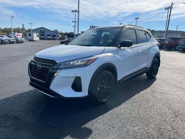 2023 Nissan Kicks 6