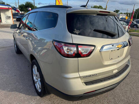 2017 Chevrolet Traverse LT
