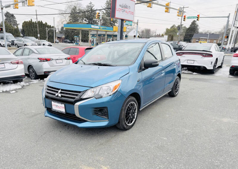 2023 Mitsubishi Mirage ES's photo