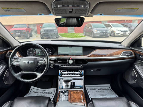 2018 Genesis G90