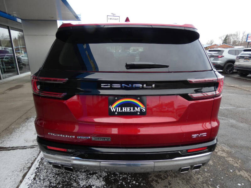 2025 GMC Acadia Denali