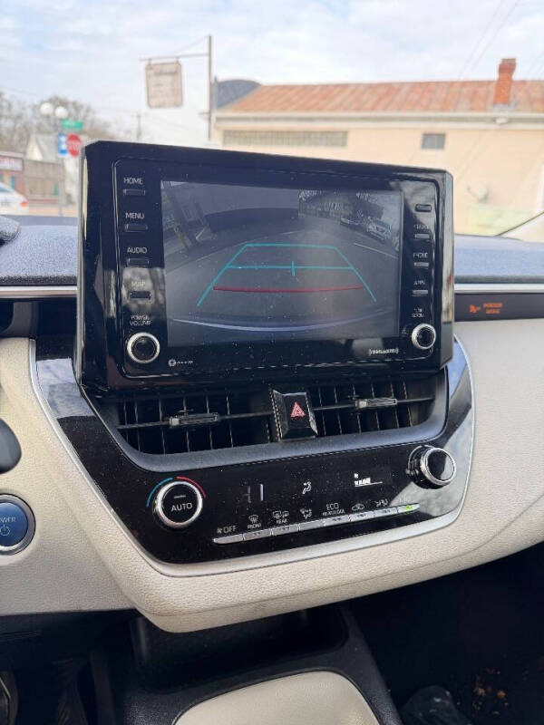 2022 Toyota Corolla Hybrid LE