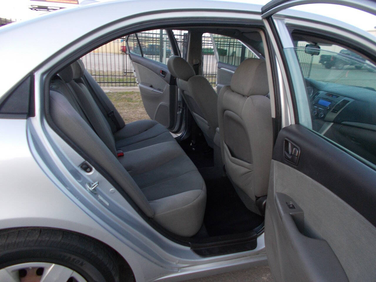 2010 Hyundai SONATA for sale at Chachan Auto Sales in Dallas, TX