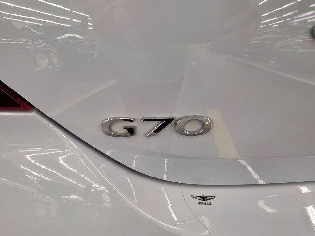2022 Genesis G70