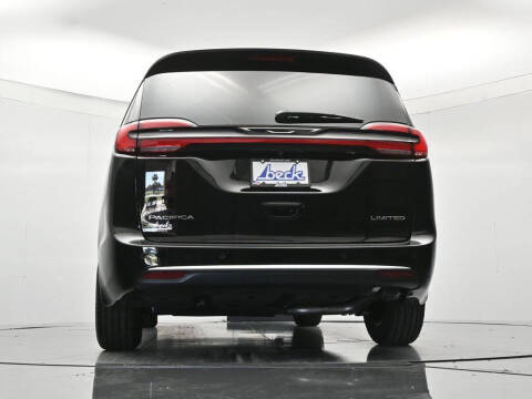 2027 Chrysler Pacifica Limited