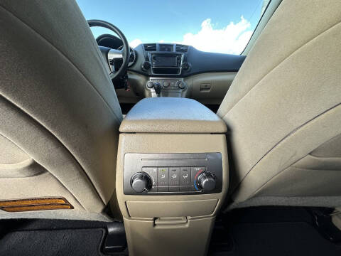 2013 Toyota Highlander Plus