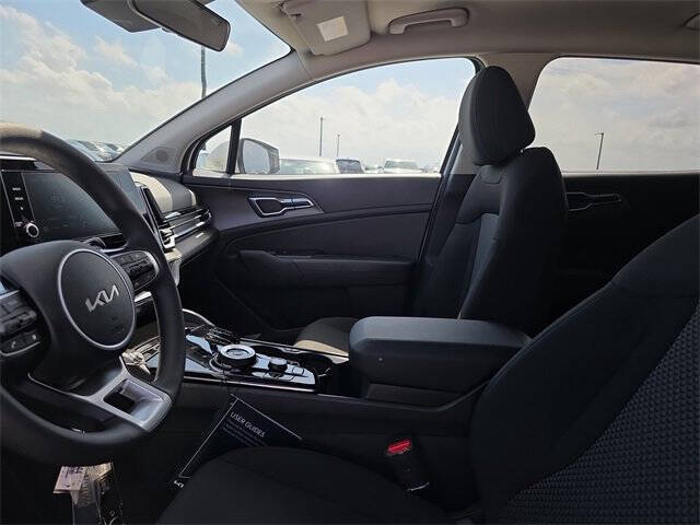 2025 Kia Sportage Hybrid LX