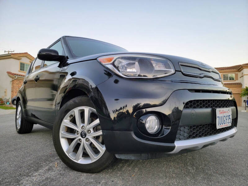 2017 Kia Soul +