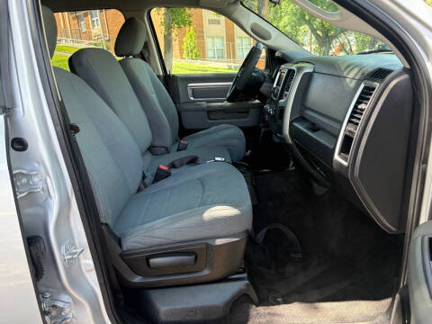 2017 RAM 1500 SLT