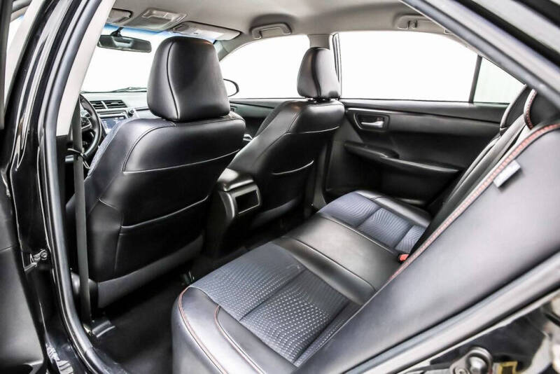 2015 Toyota Camry SE