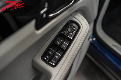 2022 Porsche Macan S