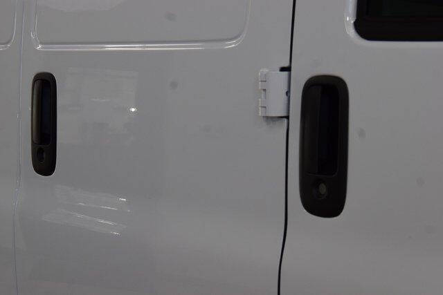 2025 Chevrolet Express 2500