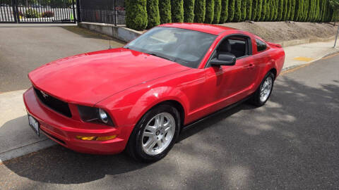 2007 Ford Mustang V6 Deluxe
