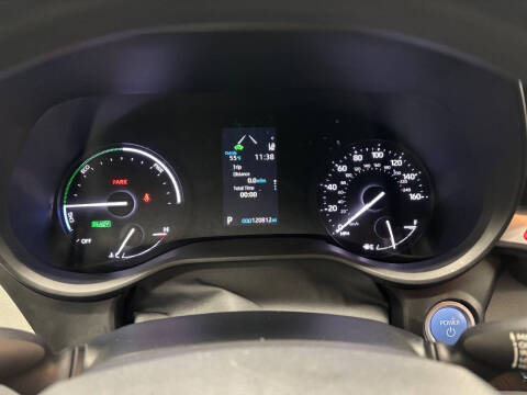 2022 Toyota Sienna LE 8-Passenger