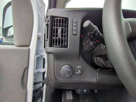 2025 Chevrolet Express 2500