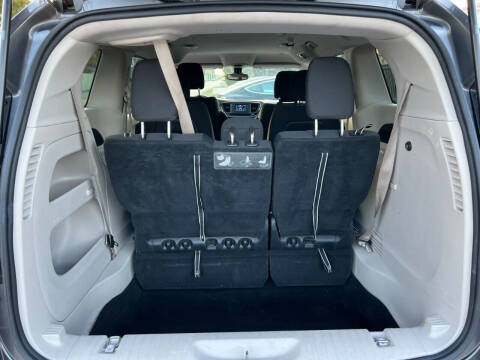 2017 Chrysler Pacifica LX