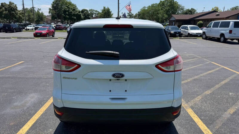 2016 Ford Escape S