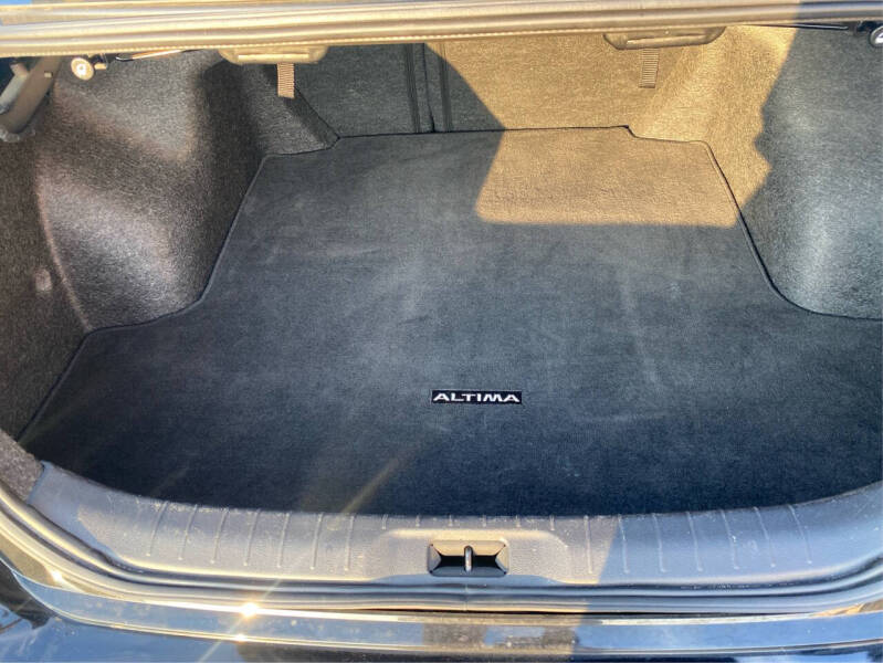 2024 Nissan Altima 2.5 SR