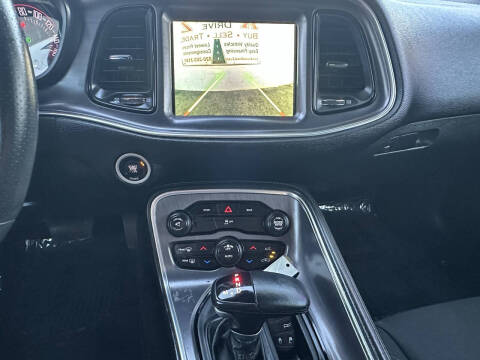 2016 Dodge Challenger SXT