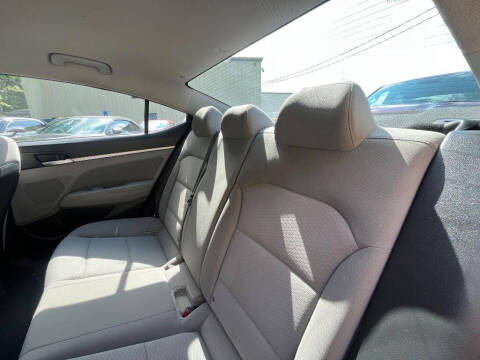 2019 Hyundai Elantra