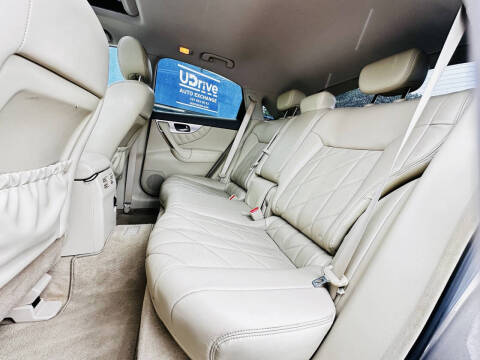 2011 Infiniti FX35
