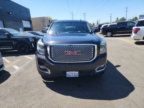 2017 GMC Yukon XL Denali