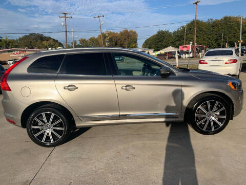 2015 Volvo XC60 T5 Drive-E Premier