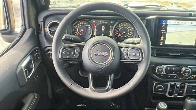 2025 Jeep Gladiator High Tide