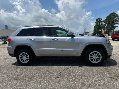 2019 Jeep Grand Cherokee Laredo