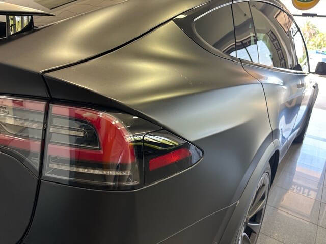 2023 Tesla Model X 8