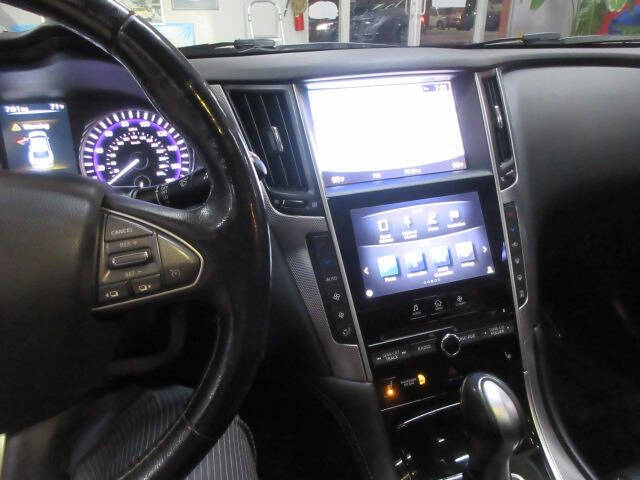 2015 Infiniti Q50 Premium