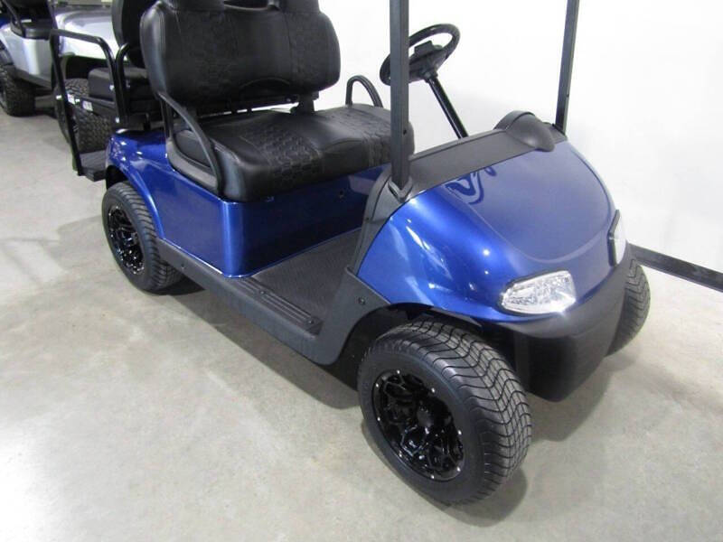 2020 E-Z-GO RXV