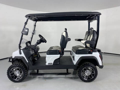 2025 Evolution MAVERICK 4 PLUS