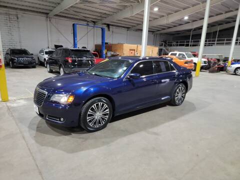 2014 Chrysler 300 for sale at De Anda Auto Sales in Storm Lake IA
