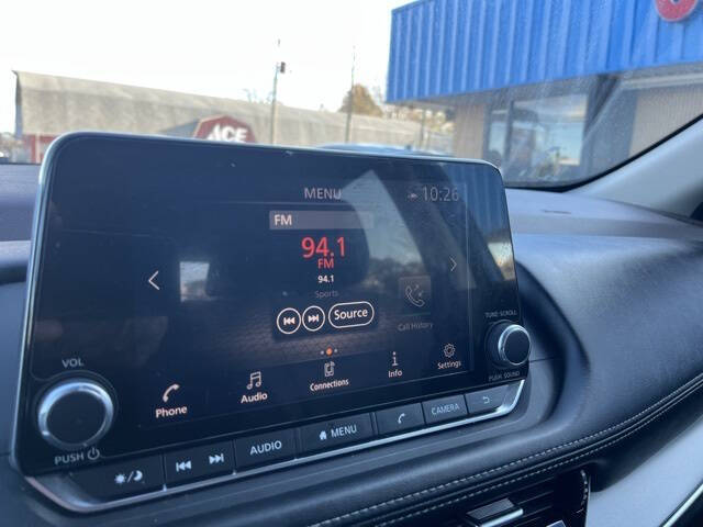 2022 Nissan Rogue SV