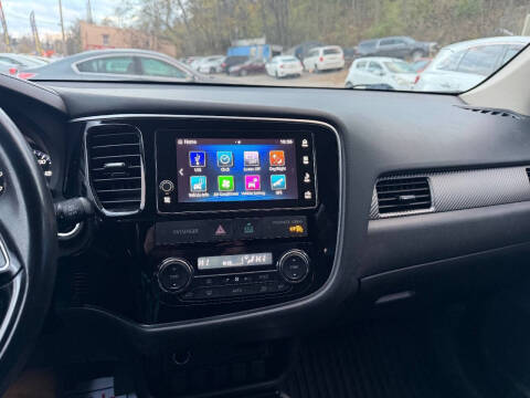 2017 Mitsubishi Outlander SE