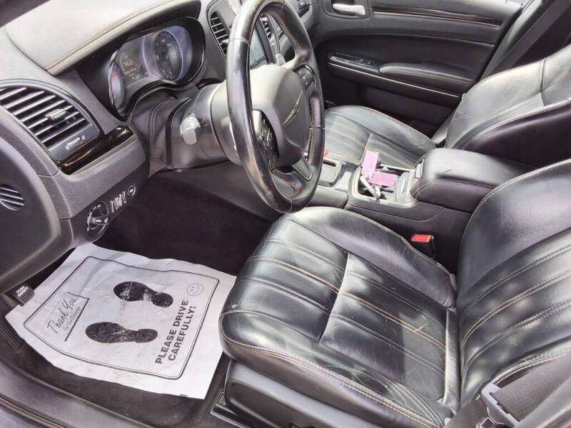 2017 Chrysler 300 S