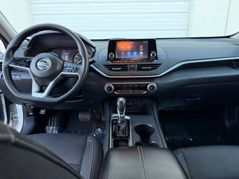 2022 Nissan Altima 2.5 S