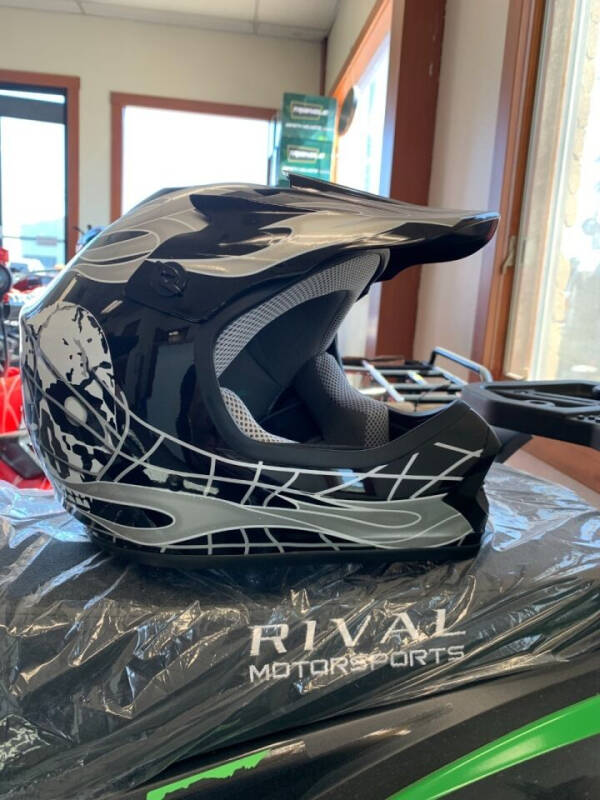 2022 Triangle Helmet Grey Skull for sale at SMALL TOWN AUTO SALES in Angola IN