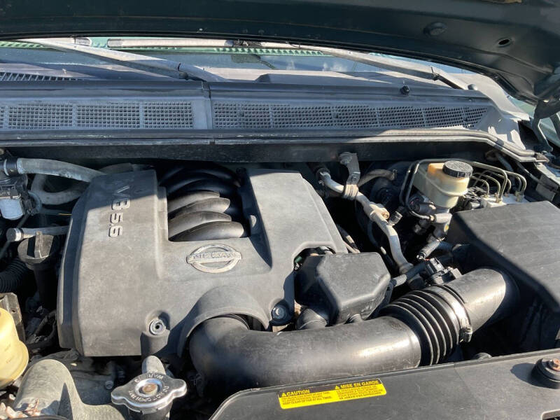 2004 Nissan Titan XE