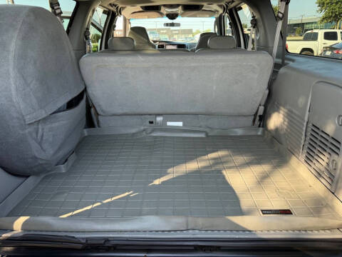 2005 Ford Excursion XLT