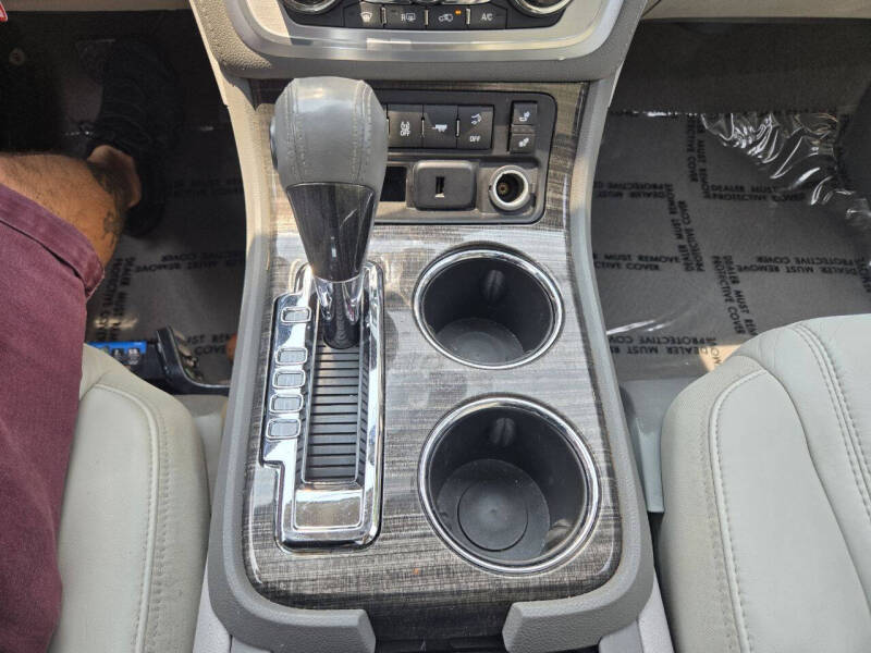 2016 GMC Acadia SLT-1