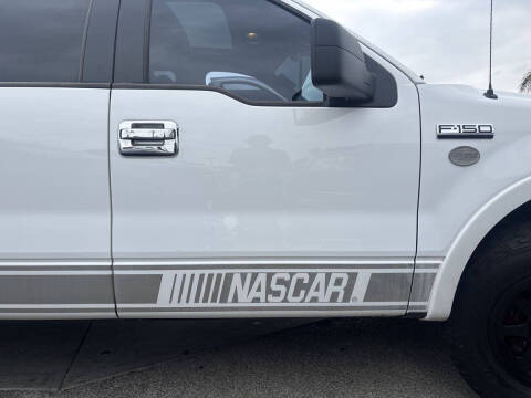 2005 Ford F-150 Lariat