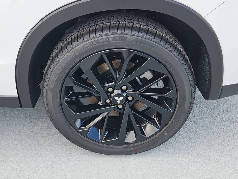 2025 Mitsubishi Outlander PHEV SEL Black Edition