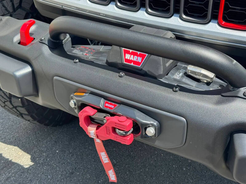 2024 Jeep Gladiator