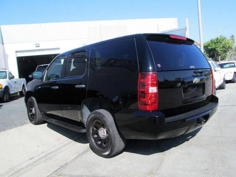 2014 Chevrolet Tahoe null photo 3