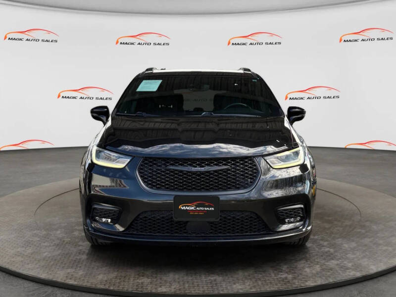 2021 Chrysler Pacifica Touring