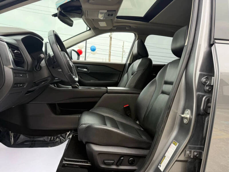 2023 Nissan Rogue SL