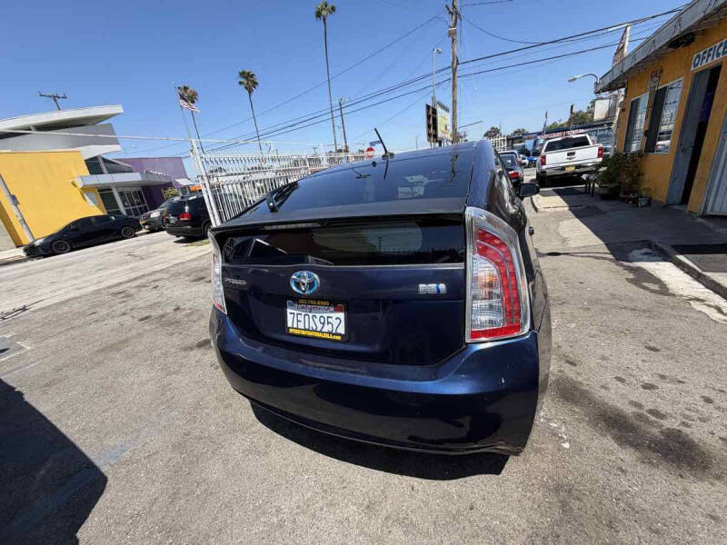 2014 Toyota Prius Three