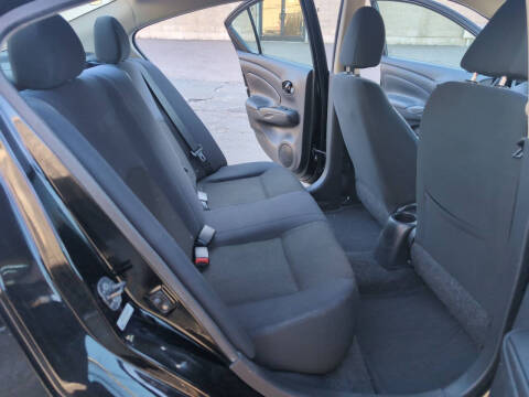 2012 Nissan Versa 1.6 SV